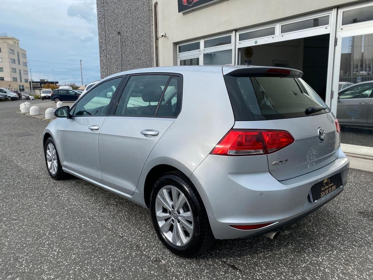 Volkswagen Golf Variant 1.6 TDI 110 CV DSG Executive BlueMotion Tech.
