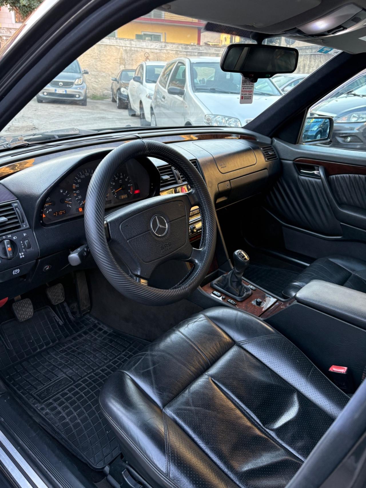 Mercedes C 200 berlina GPL magnifica