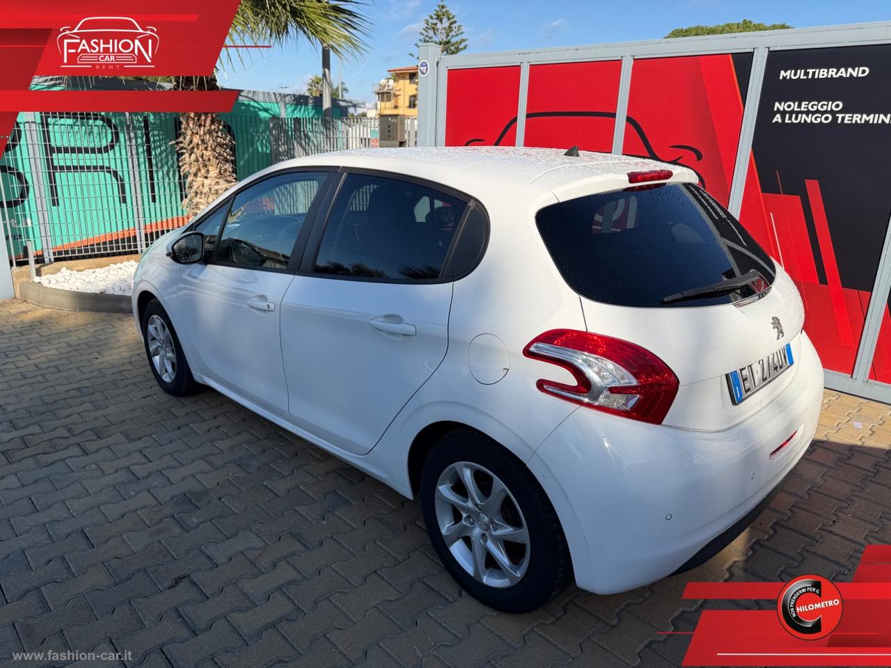 PEUGEOT 208 1.4 HDi 68 CV 5p. Business