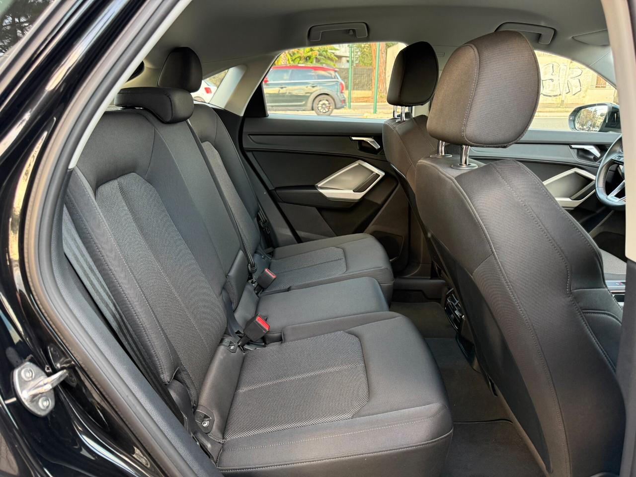 Audi Q3 Spb 35 TFSI S tronic line edition