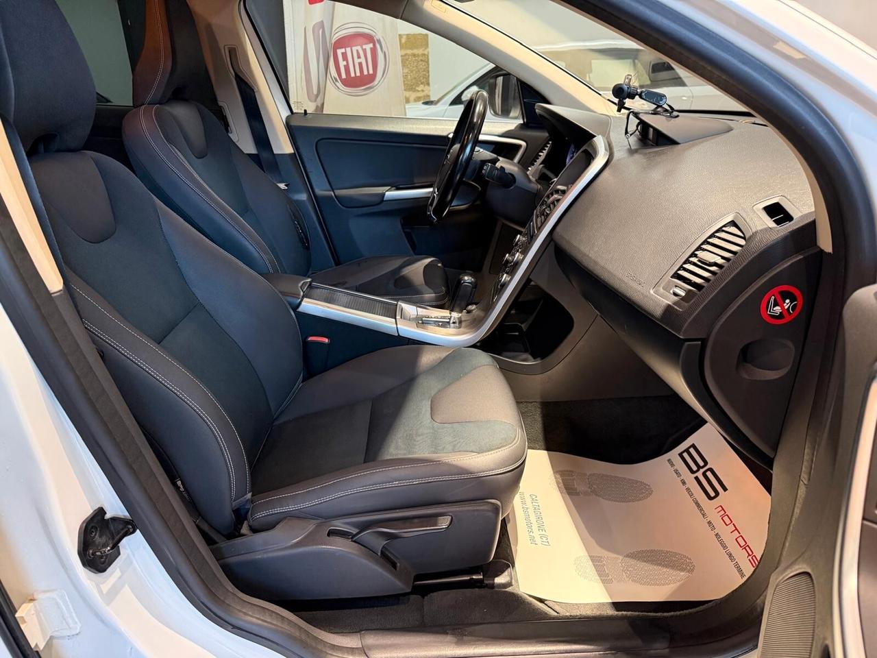 Volvo XC60 2.4 D 175 CV FWD Geartronic Kinetic