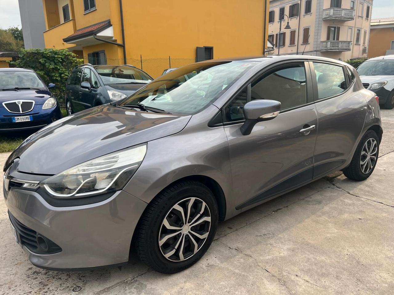 Renault Clio 1.2 75CV 5 porte Life