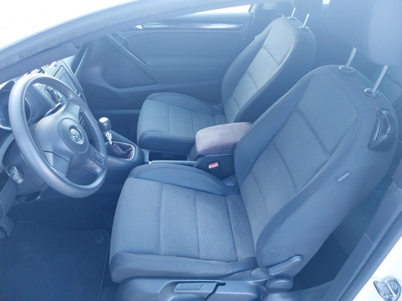 Volkswagen Golf 1.6 TDI DPF 3p. Highline