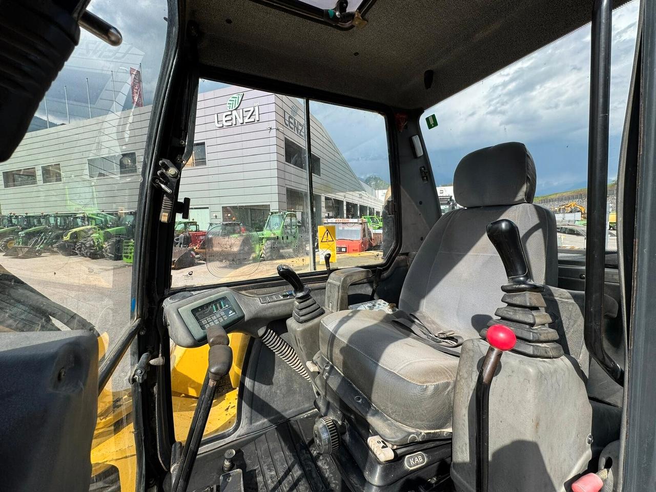 ESCAVATORE Komatsu PC 75R