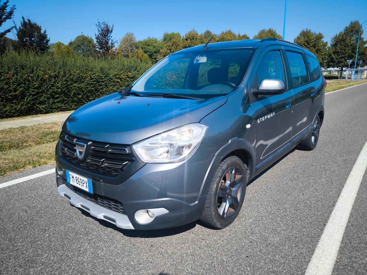 DACIA LODGY G.P.L.- 7 POSTI – KM 118000-OK NEOPATENTATI