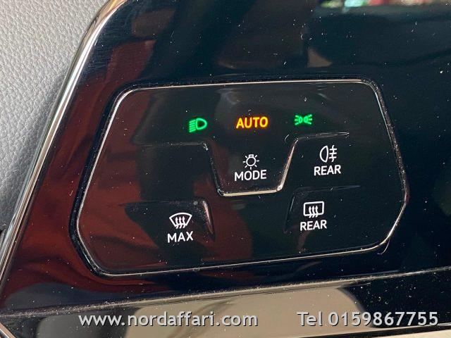 VOLKSWAGEN Golf 1.0 eTSI EVO DSG Life