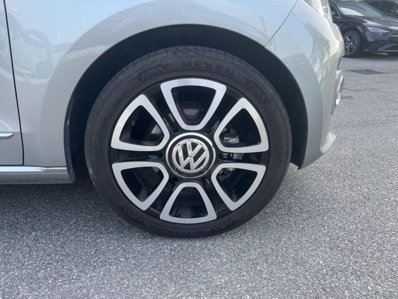 Volkswagen up! 5P 1.0 MOVE 75CV