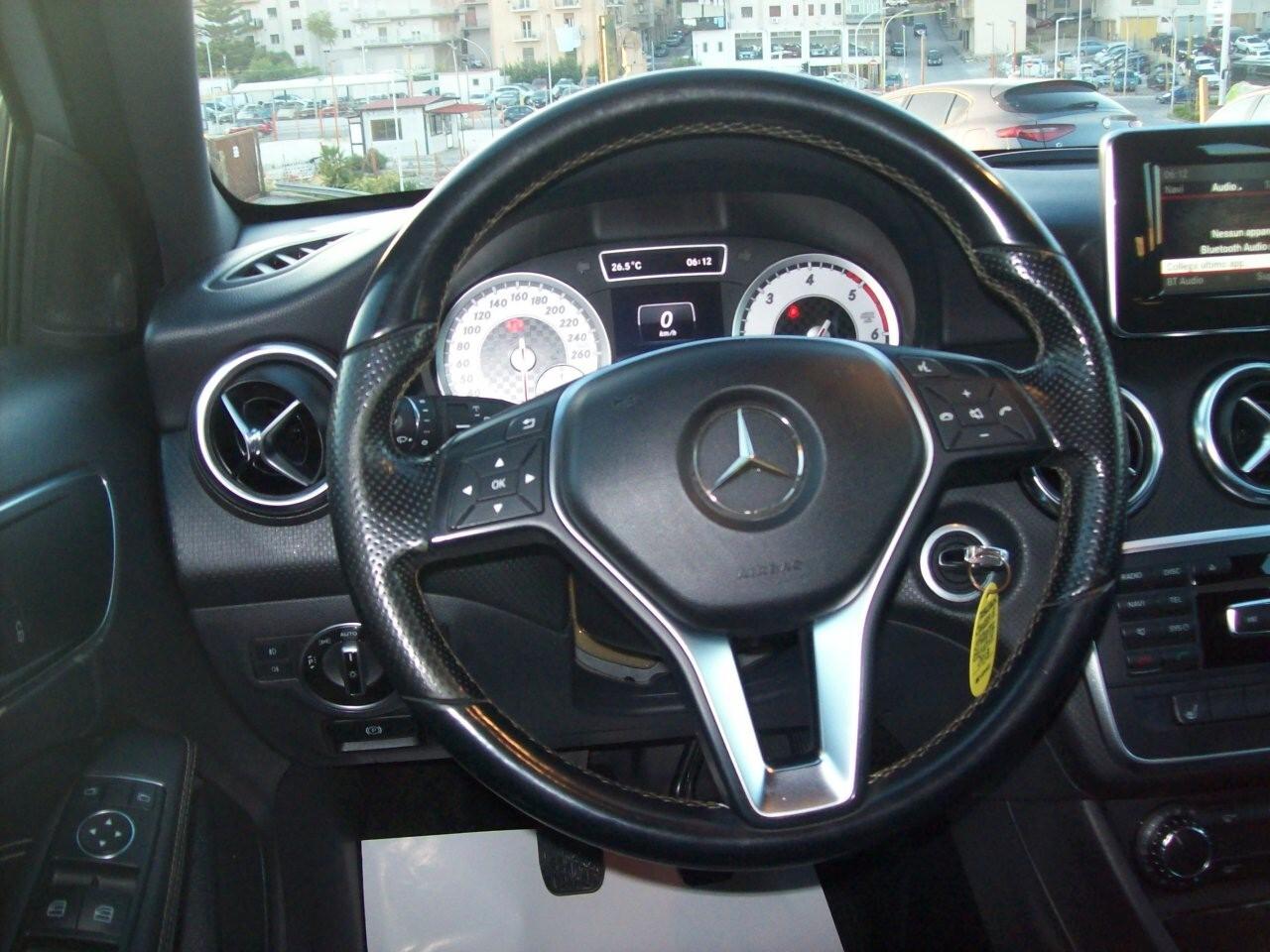 MERCEDES A 200 CD CV.136 PREMIUM "2013"