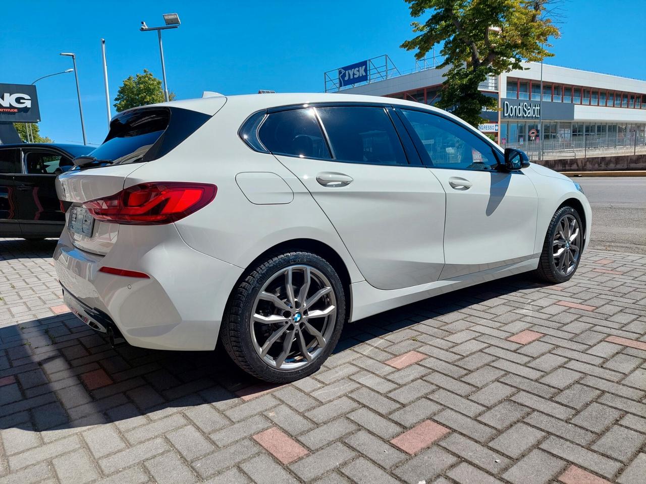 Bmw 118d SPORT PELLE/AUTOM/LED/NAVI PROF