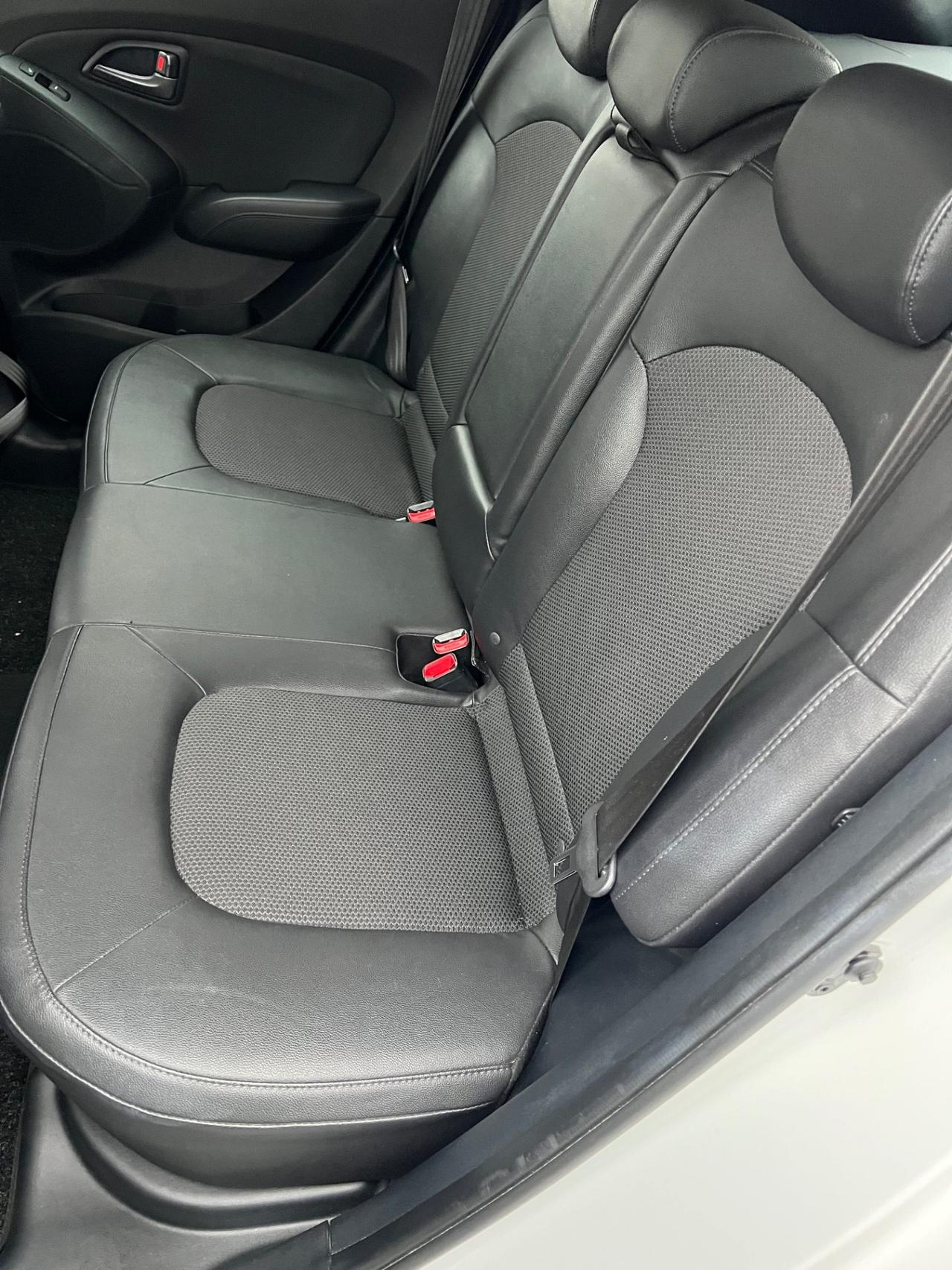 Hyundai iX35 1.7 CRDi 2WD Xpossible