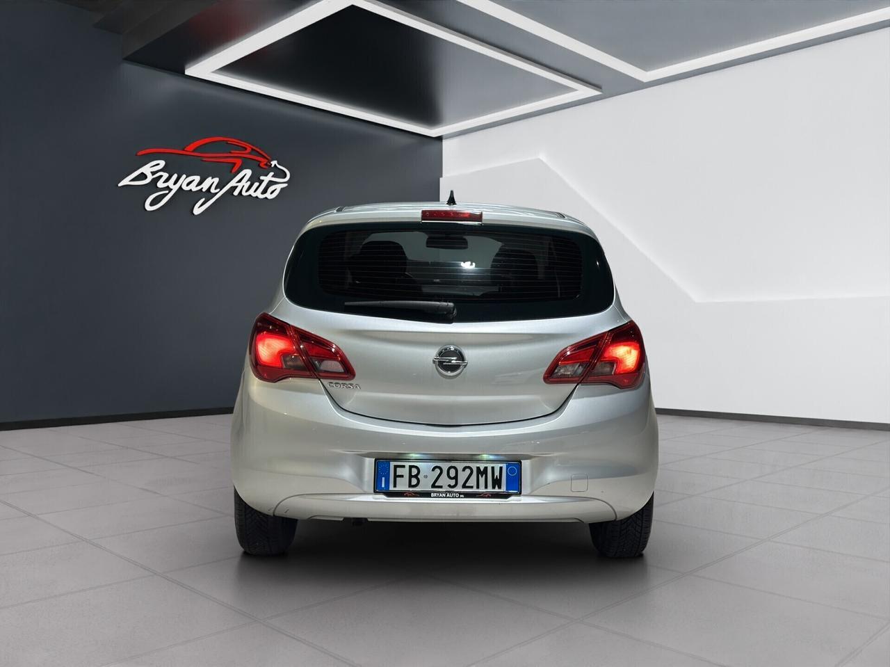 Opel Corsa 1.4 90CV GPL Tech 5 porte b-Color