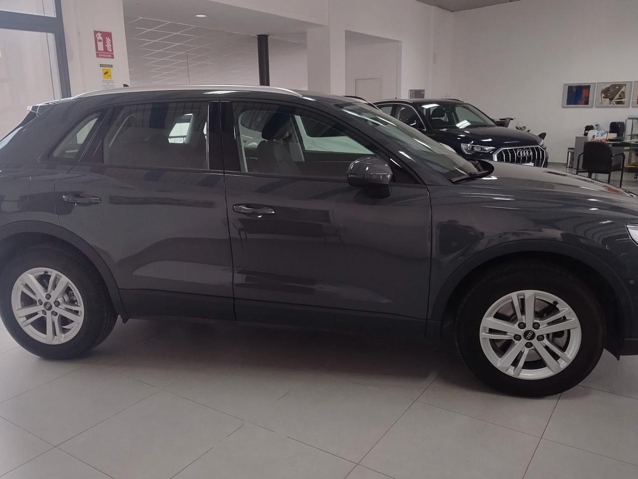 Audi Q3 SPB 45 TFSI e S tronic Business Plus