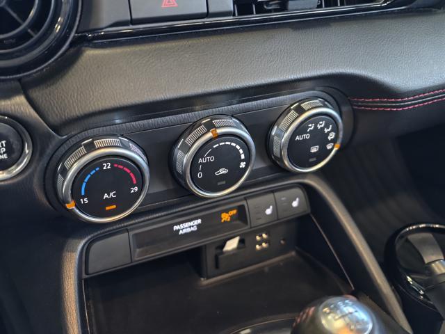 MAZDA MX-5 2.0L Skyactiv-G RF Sport