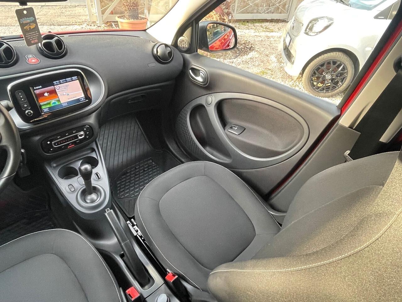Smart ForFour 70 1.0 twinamic Passion LED NAVI