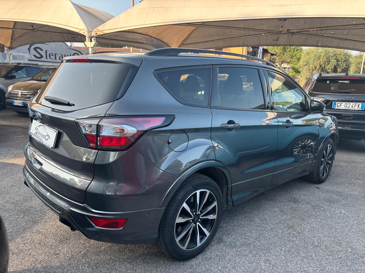 Ford Kuga 1.5 TDCI 120 CV S&S 2WD ST-Line