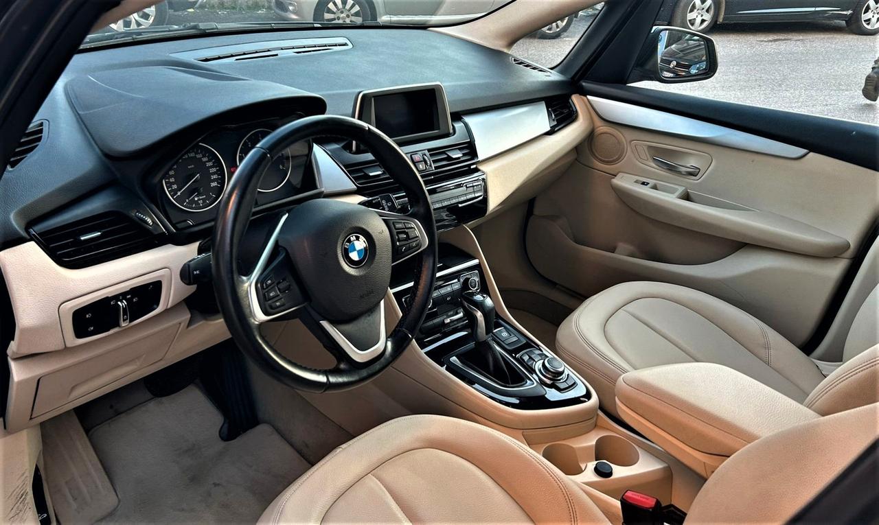 BMW 218 Active Tourer Luxury auto