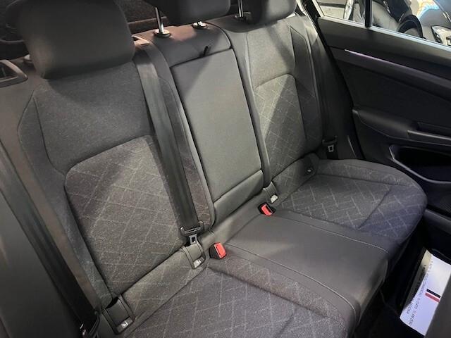 Volkswagen Golf 1.0 eTSI EVO DSG Life HYBRID