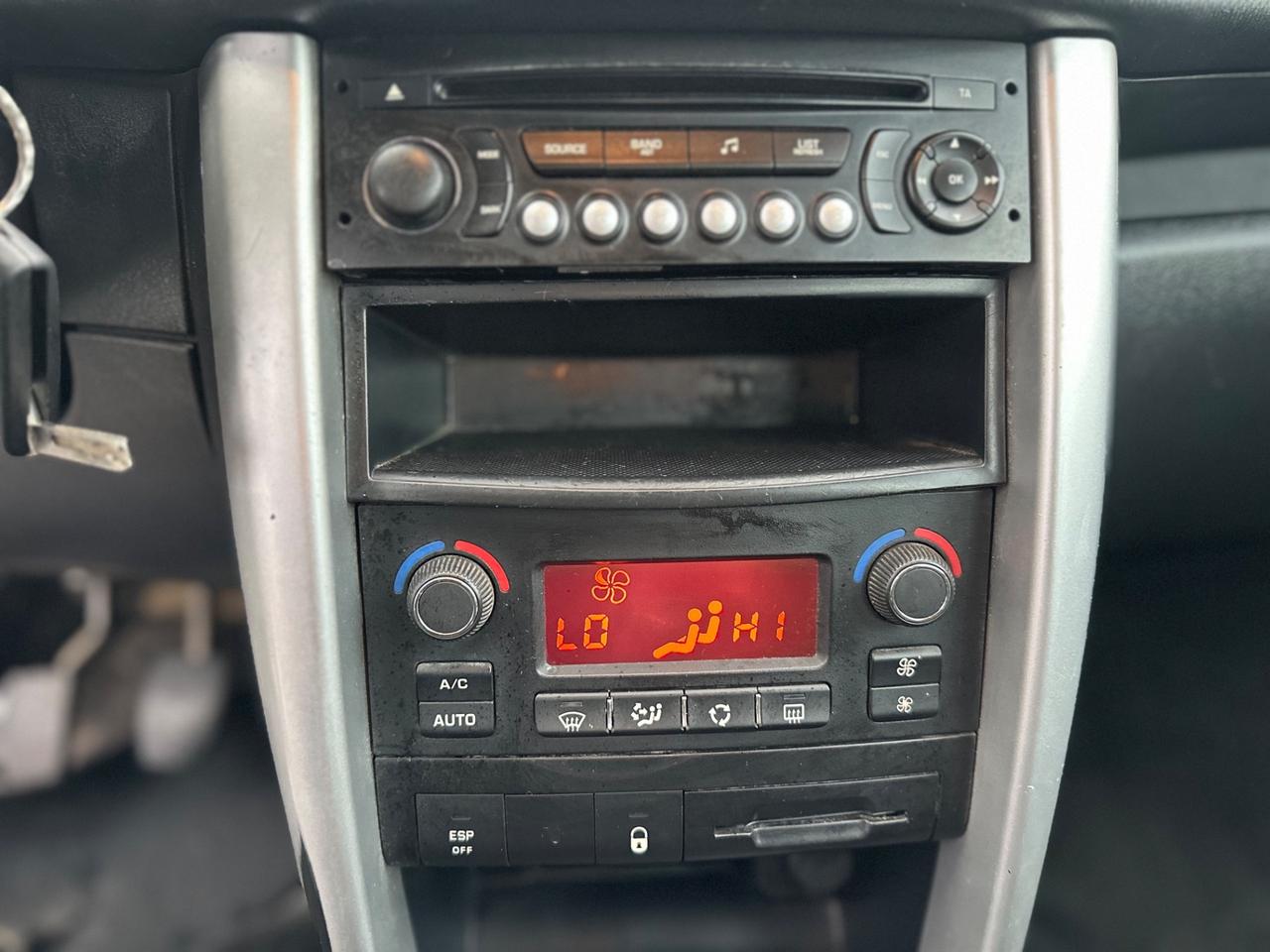 Peugeot 207 1.4 8V 75CV 5p. Energie