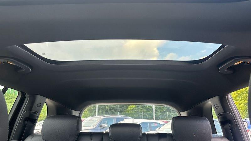 Mercedes-Benz GLB - X247 2019 180 D Premium 8G-DCT