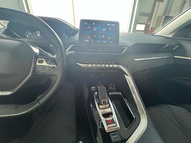 PEUGEOT 3008 BlueHDi 130 S&S EAT8 Allure