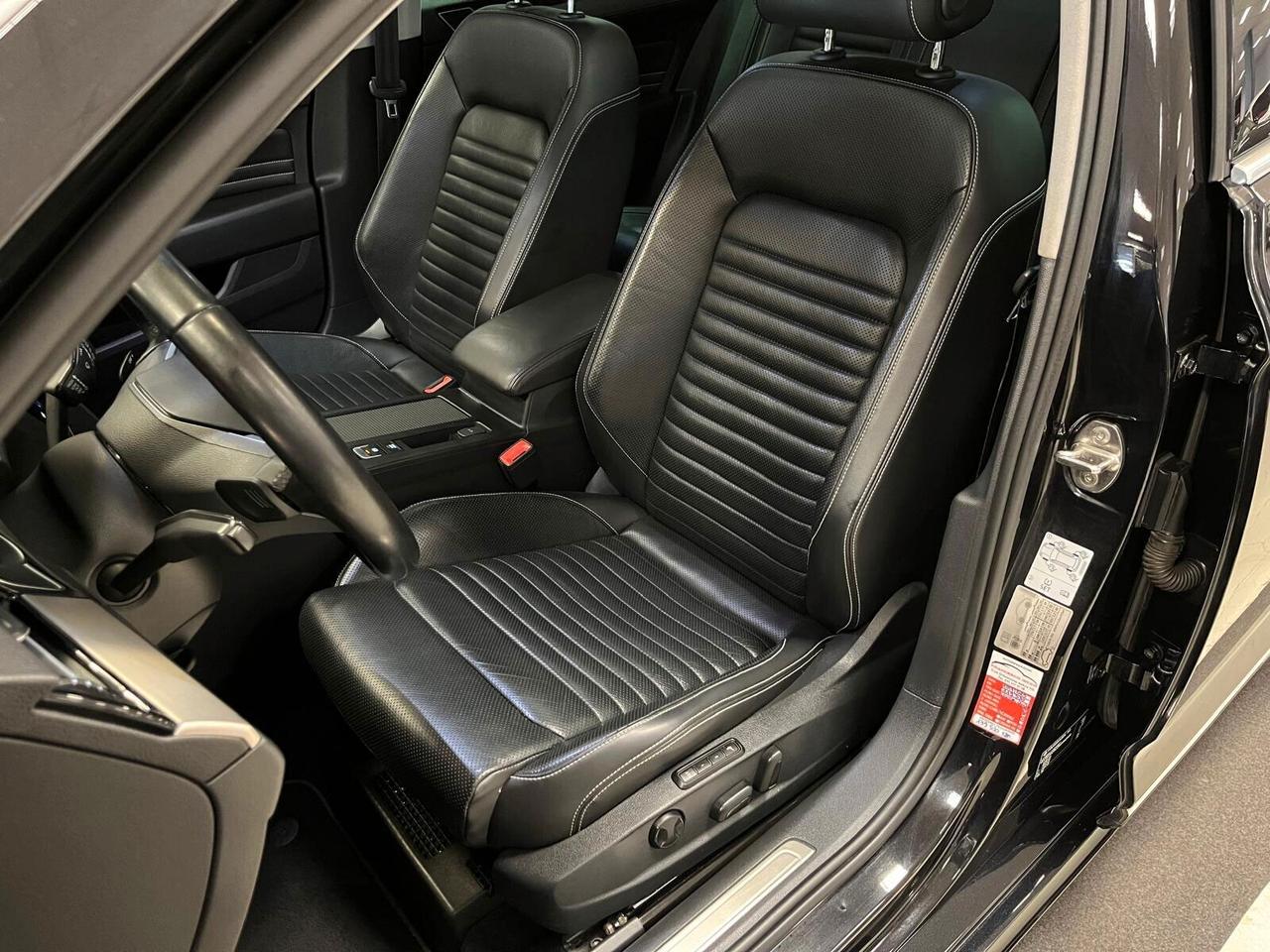 Volkswagen Passat Variant 2.0 TDI SCR 200 CV DSG R-LINE