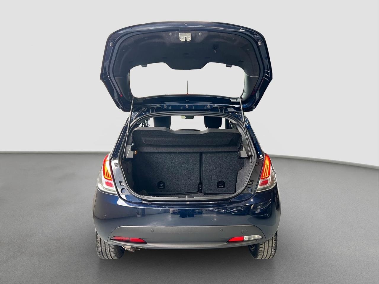 Lancia Ypsilon 1.2 69 CV 5 porte S&S Elefantino Blu