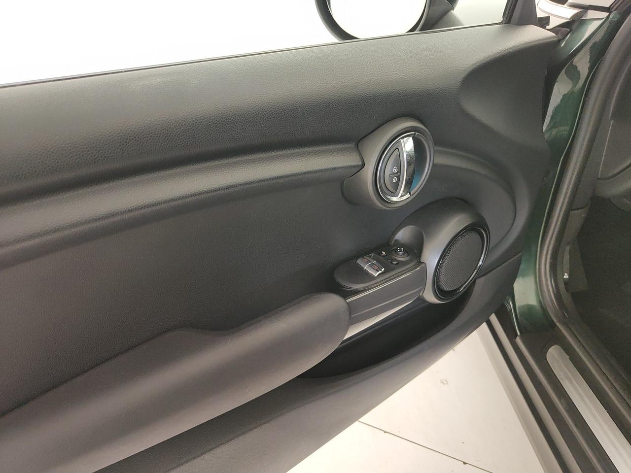 MINI Mini IV F56 2018 3p - Mini 3p 1.5 Cooper D Hype auto