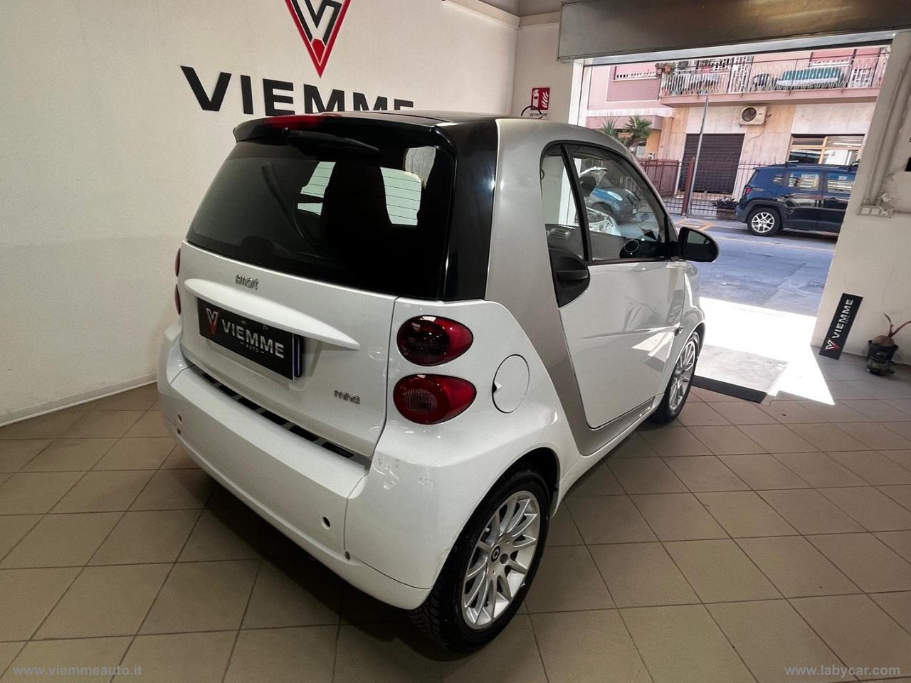 SMART fortwo 52 kW MHD coupé White Tailor Made