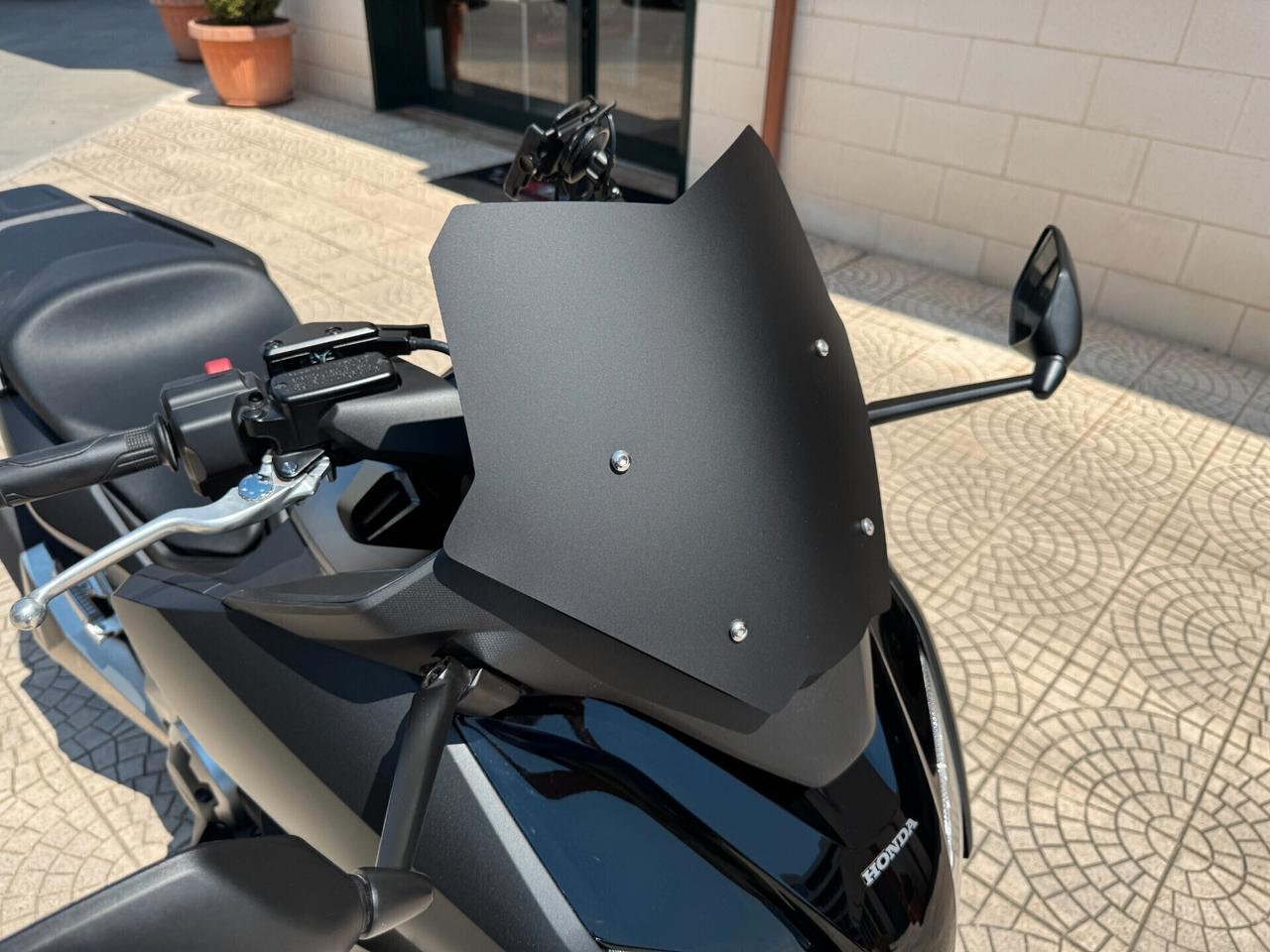 HONDA FORZA 750