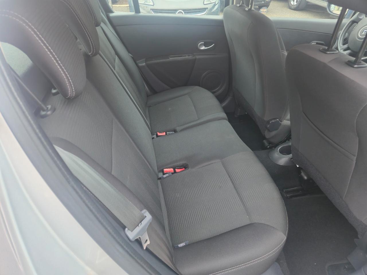 Renault Clio 1.2 16V 5 porte Dynamique