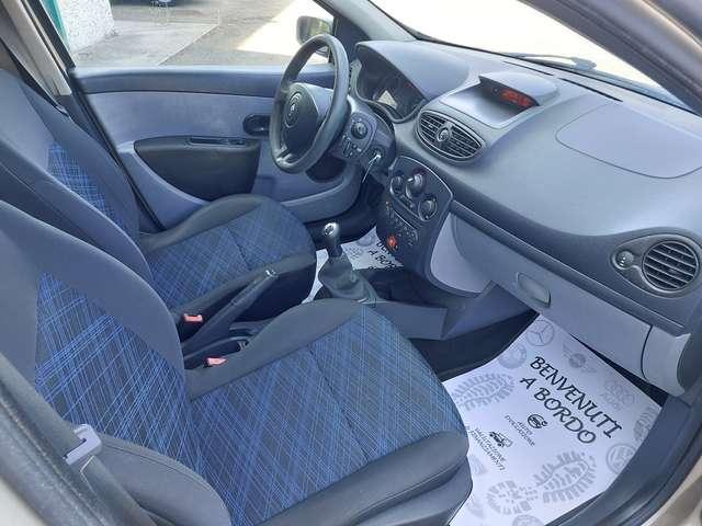 Renault Clio Clio III 2005 5p 1.2 16v Dynamique