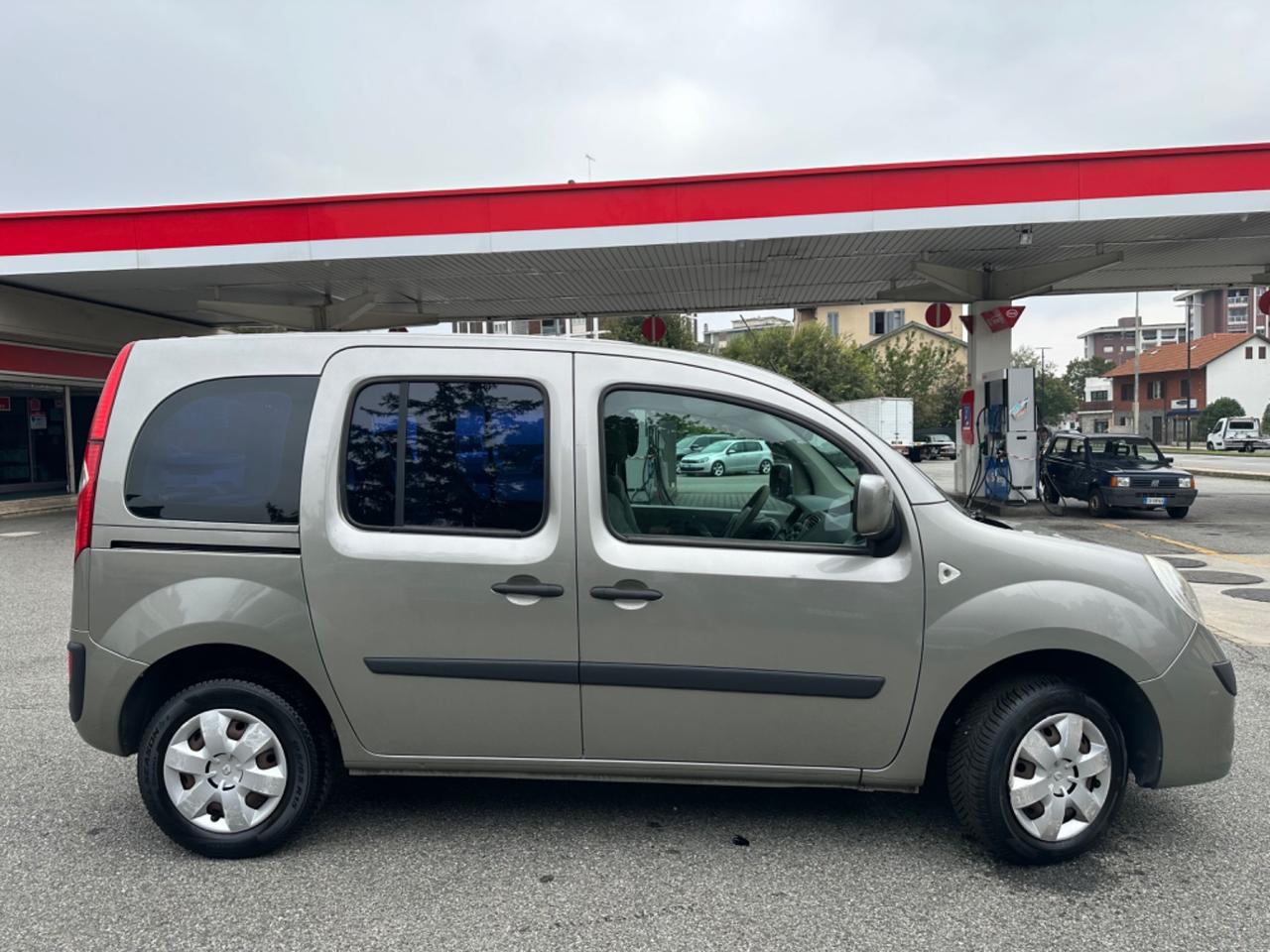 Renault Kangoo 1.6 105CV vettura 5 posti /GPL fino 2030