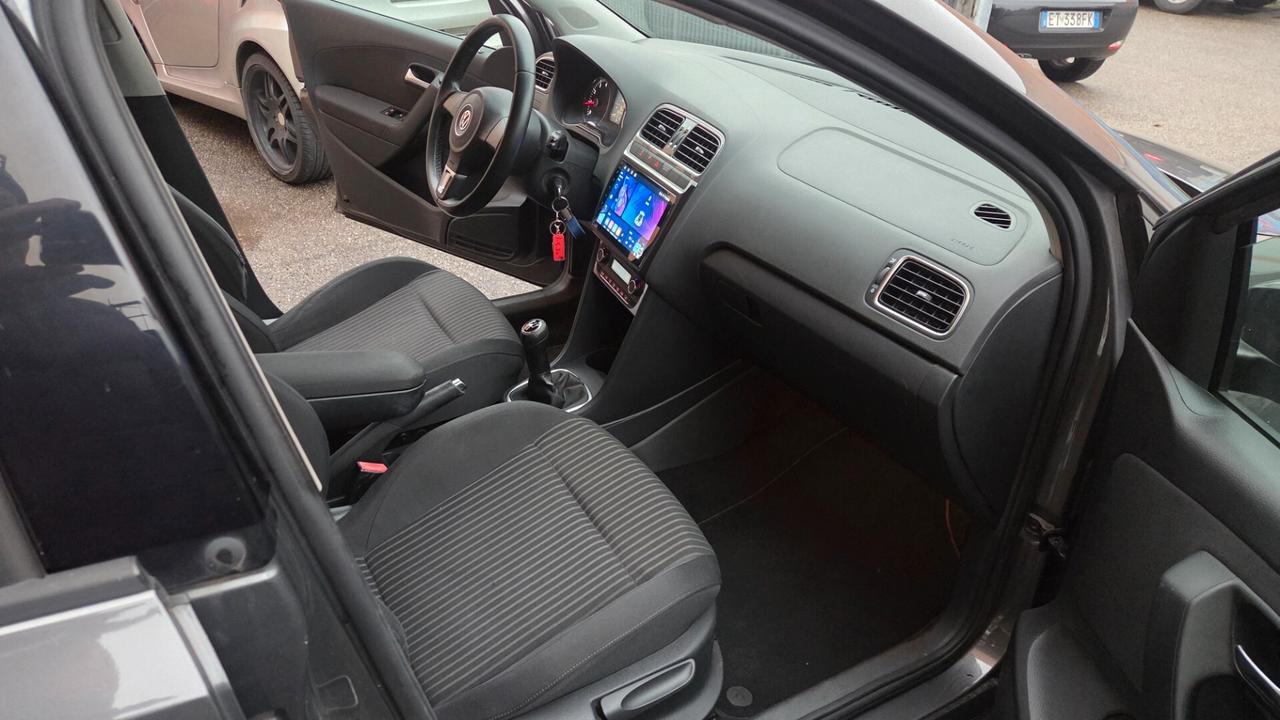 Volkswagen Polo 1.4 5 porte Highline unico proprietario neo patentati