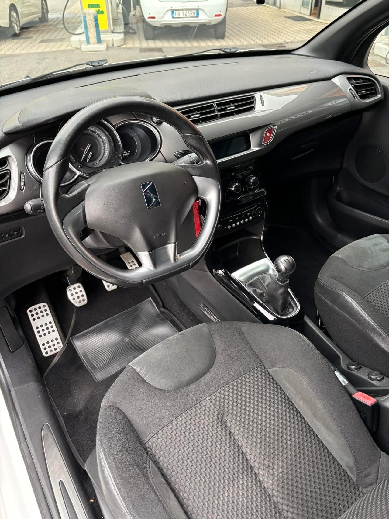 Ds DS3 3 1.6 e-HDi 90 So Chic NEOPATENTATI