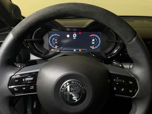 Alfa Romeo Junior 1.2 Hybrid 145cv Speciale + Sabelt + Led Matrix