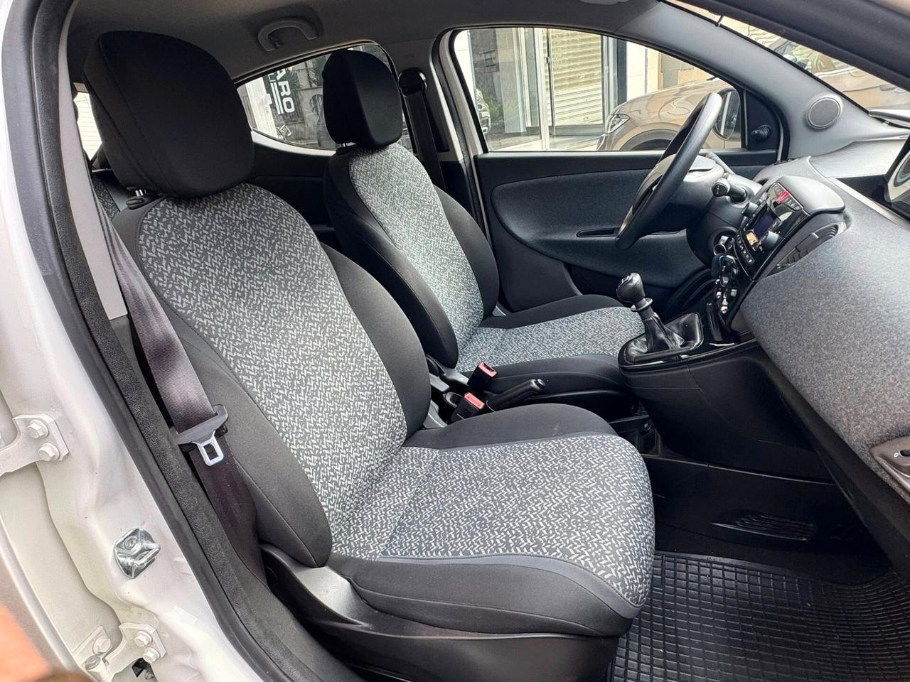 LANCIA YPSILON 1.2 BENZINA SOLI 39.000 KM PERFETTA