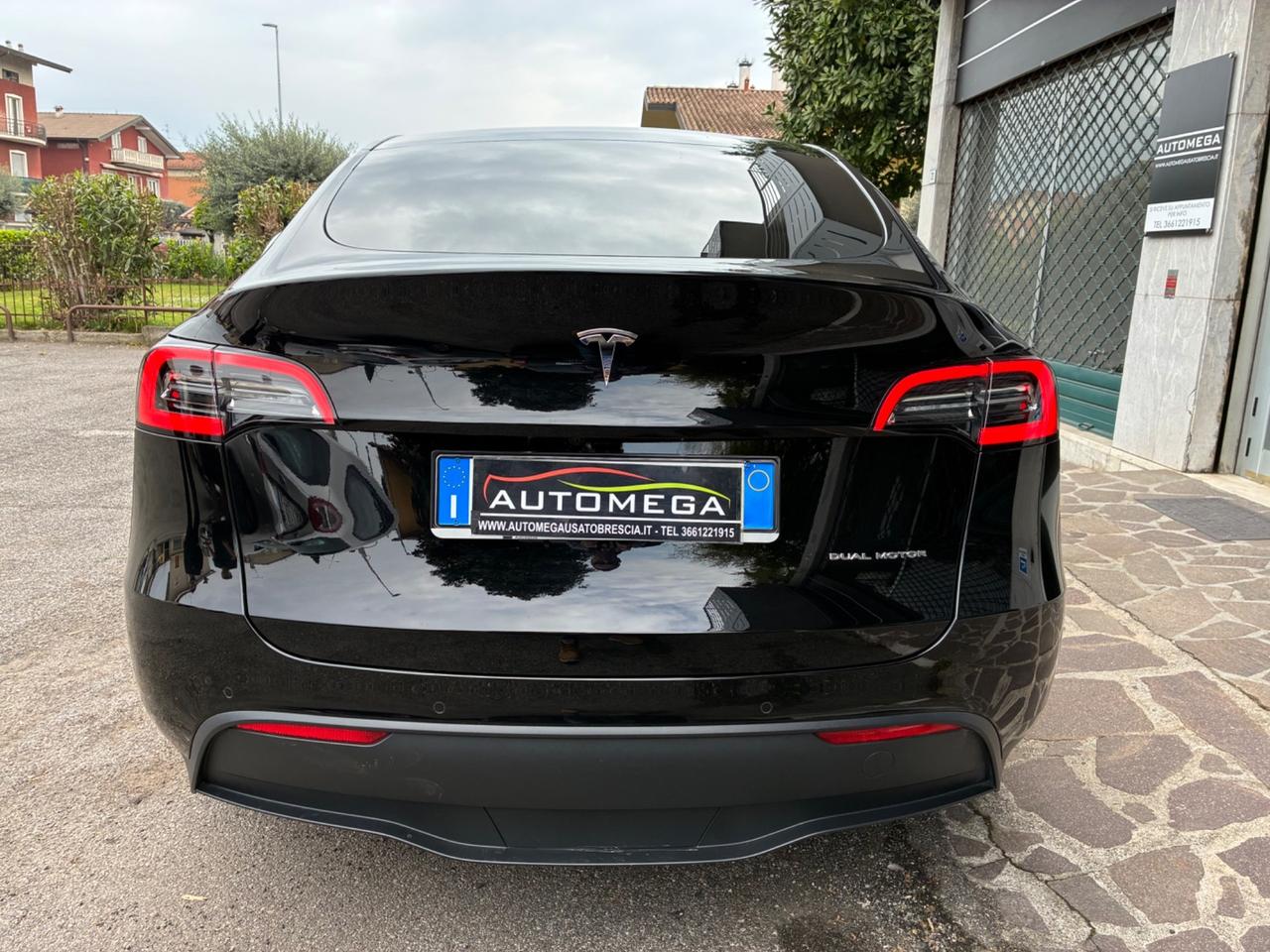 Tesla Model Y Long Range Dual Motor 4WD