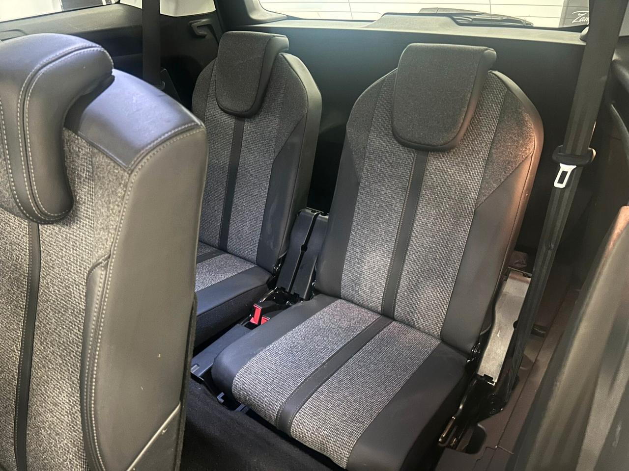 Peugeot 5008 1.5 hdi 130cv Allure 7p TETTO 2018