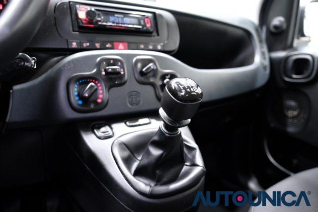 FIAT Panda 1.0 FIREFLY S&S HYBRID NEOPATENTATI