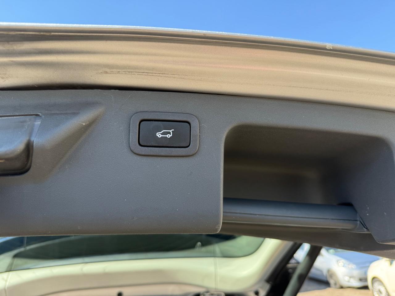 Land Rover Discovery Sport 2.0 TD4 180 CV HSE Luxury