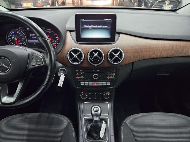 Mercedes-Benz B 180 Premium FL E6