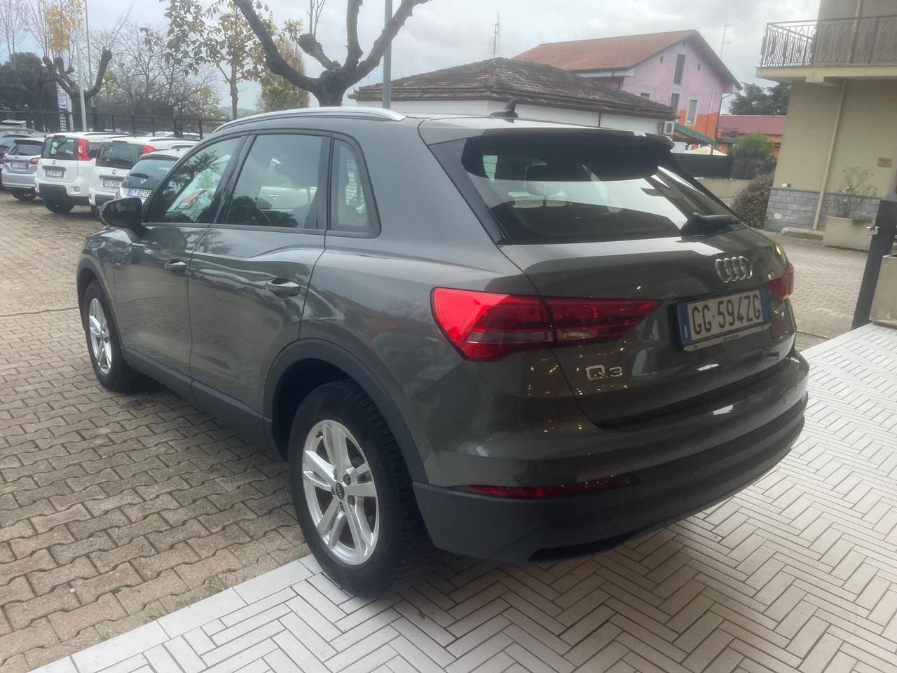 Audi Q3 35 TDI S tronic Business