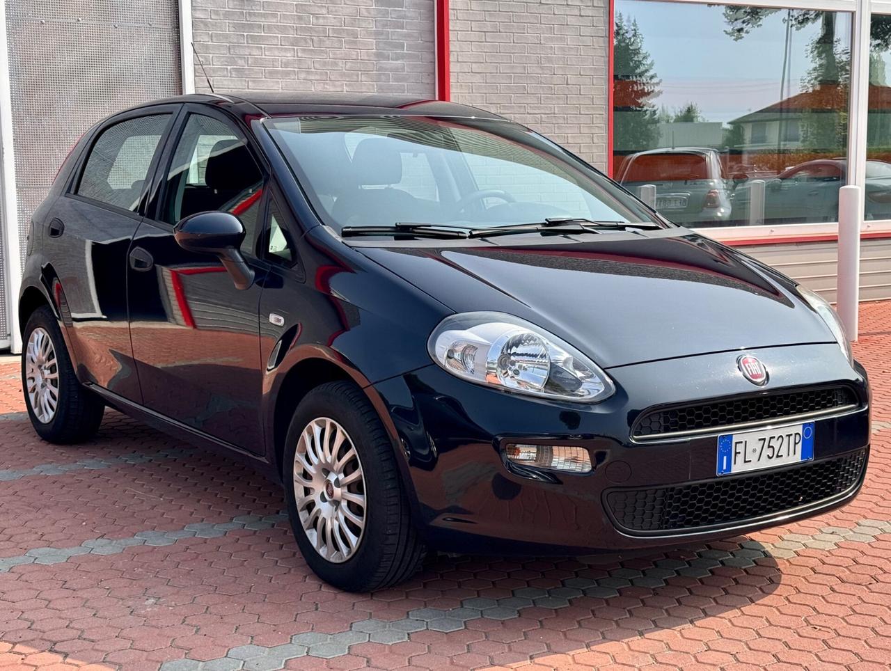 Fiat Punto 1.2 8V 5 porte Street NEOPATENTATI