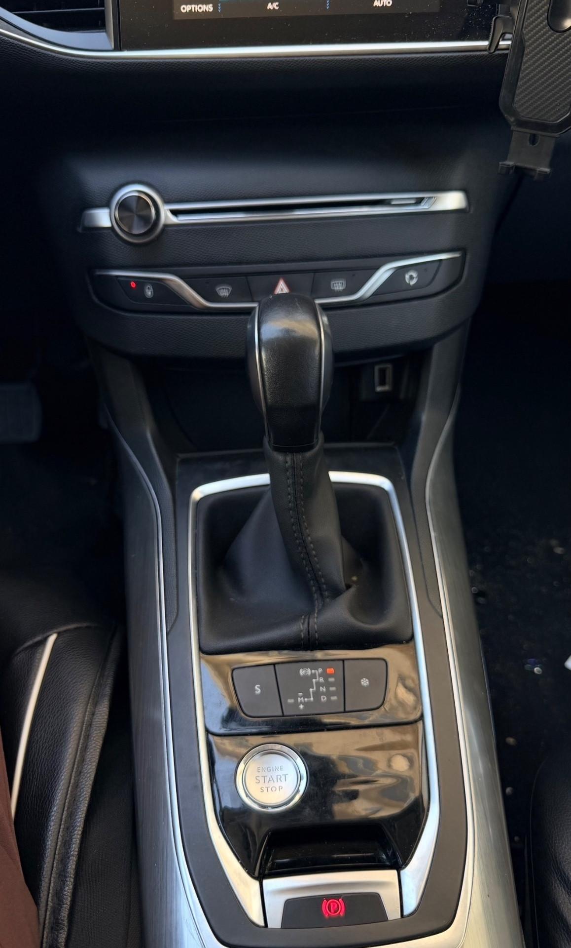Peugeot 308 BlueHDi 130 S&S SW Allure