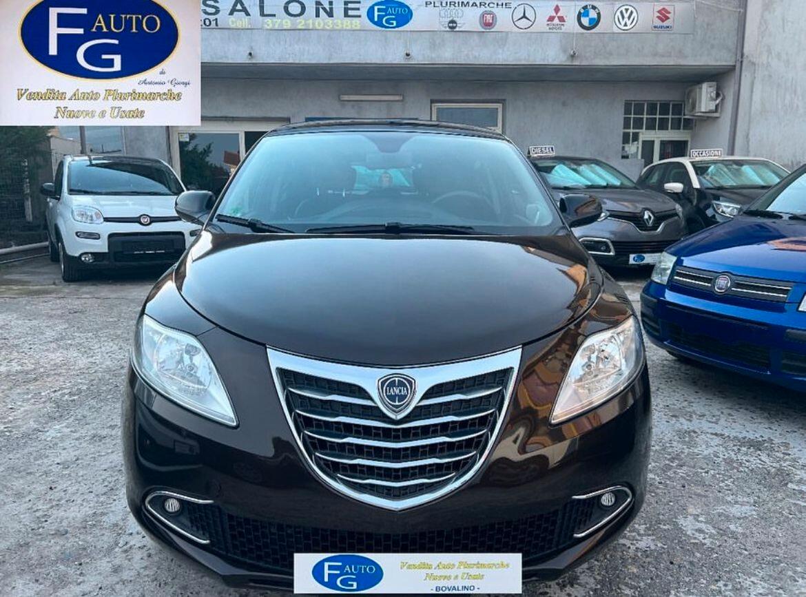 Lancia Ypsilon 0.9 TwinAir 85 CV 5 porte S&S Gold