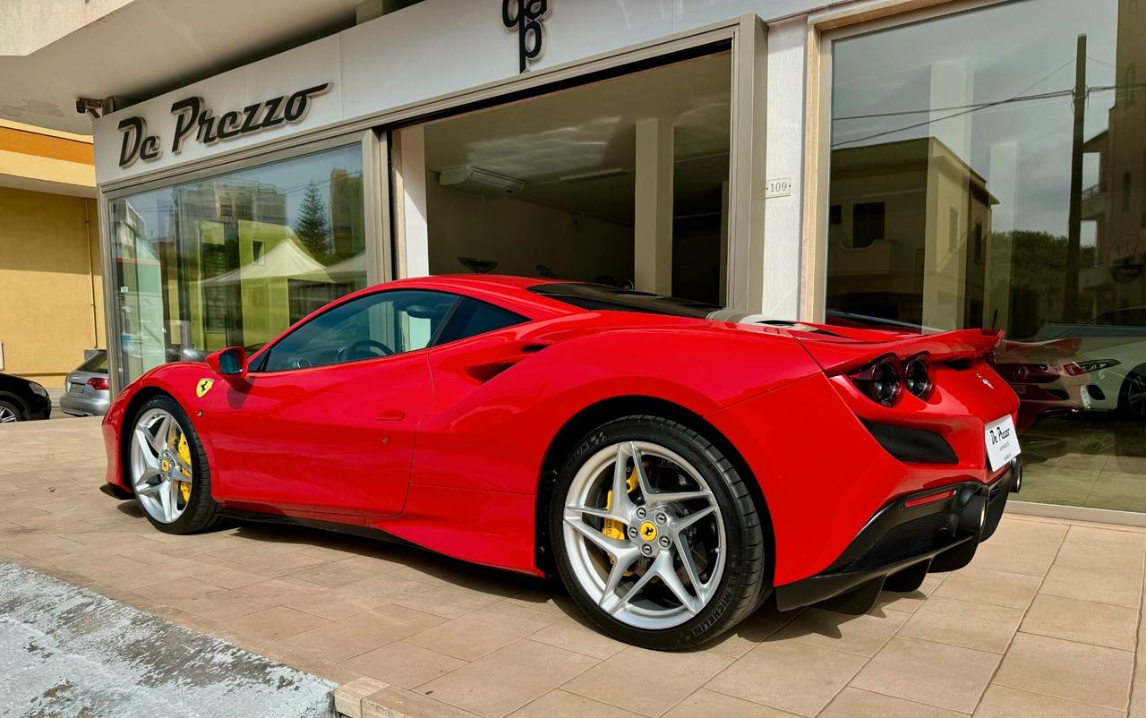 Ferrari F8 F8 Tributo