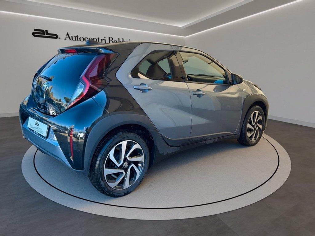 TOYOTA Aygo x 1.0 active 72cv del 2024