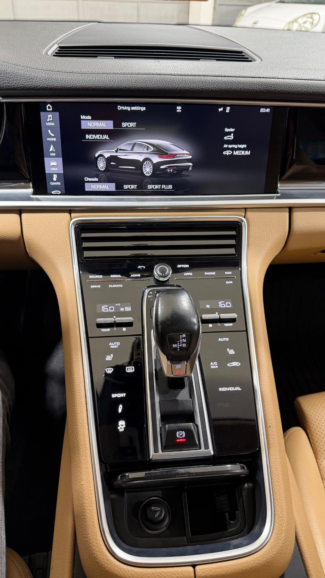 Porsche Panamera 4S 4.0 Diesel