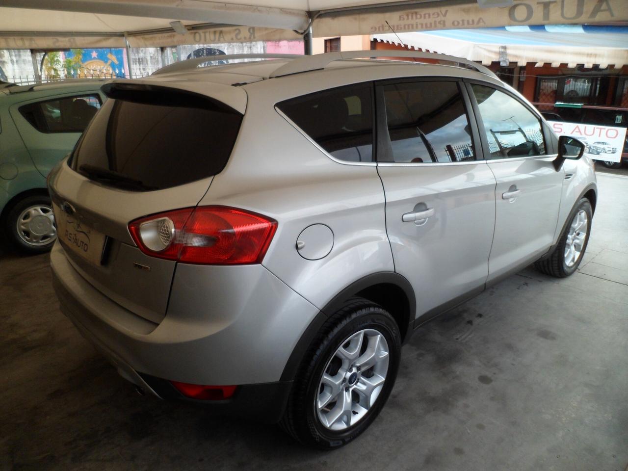 Ford Kuga 2.0 TDCi 136 CV 2WD Titanium 10
