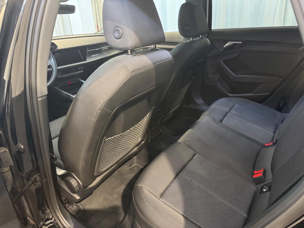 Audi A3 SPB 35 TDI S tronic Business Advanced - MATRIX